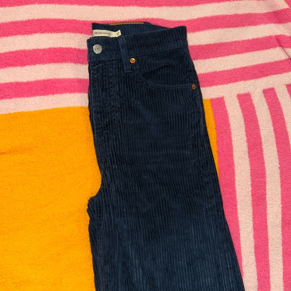 Levi’s Ribcage wide leg corduroy full length pants